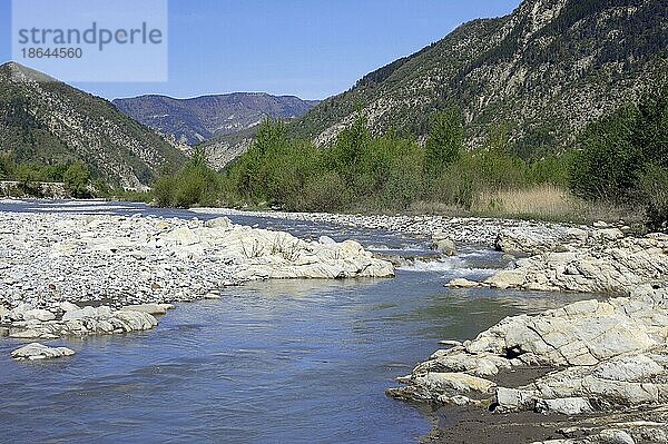 Fluss Var  Alpes-de-Haute-Provence  Provence-Alpes-Cote d'Azur  Südfrankreich