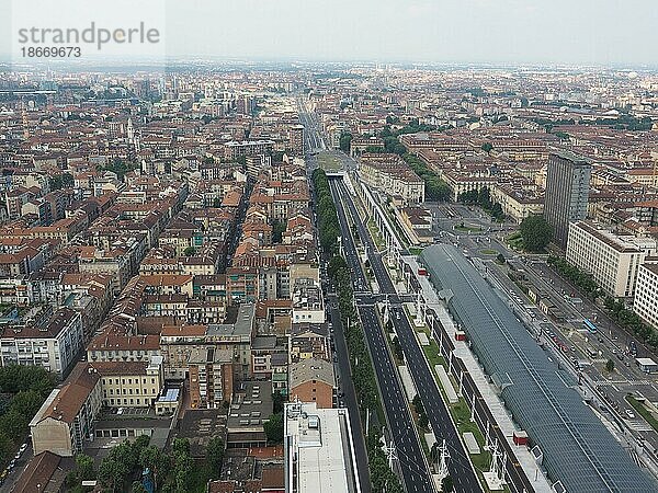 Luftaufnahme von Turin  Italien  Europa