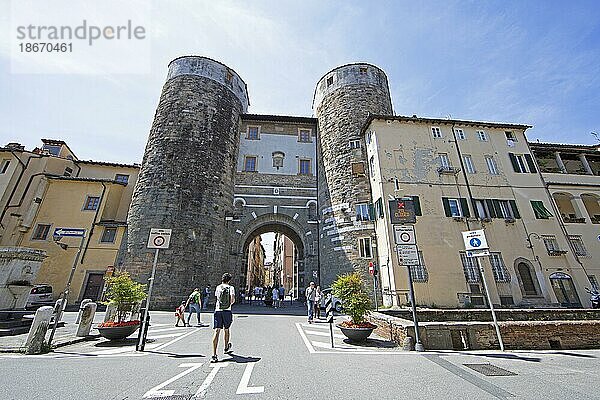 Stadttor Porta San Gervasio  Lucca  Toskana  Italien  Europa