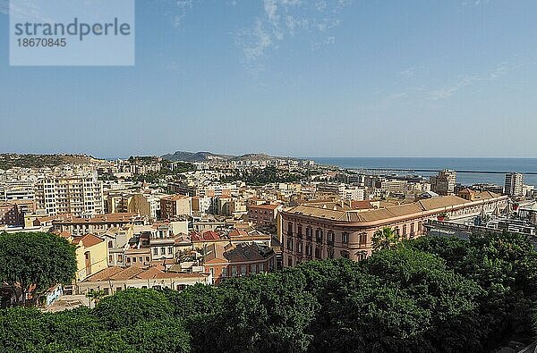 Luftaufnahme von Cagliari  Italien  Europa