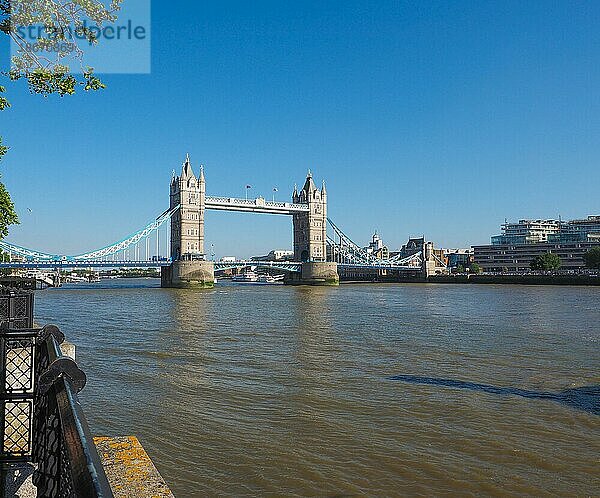 Tower Bridge in London  Großbritannien  Europa