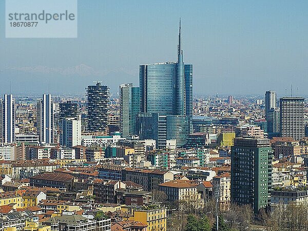 Luftaufnahme von Mailand  Italien  Europa