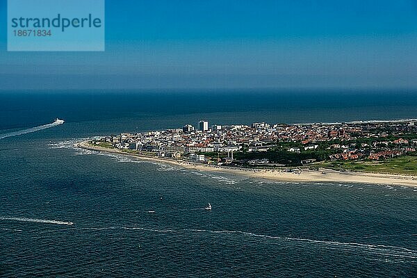 Nordseeinsel Norderney  Westspitze der Insel mit Hotels und Milchbar  Ostfriesland  Deutschland  Europa