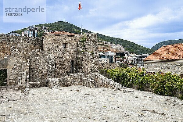 Burg St. Maria  Zitadelle  Altstadt  Budva  Montenegro  Europa