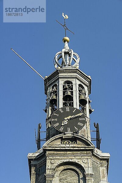 Glockenturm der Oude Kerk  Amsterdam  Hauptstadt der Niederlande  Holland  Westeuropa