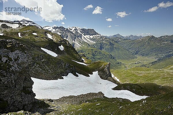 Blick von Hagener Hütte in das Gasteiner Naßfeld  Nationalpark Hohe Tauern  Kärnten  Salzburg  Österreich  Europa