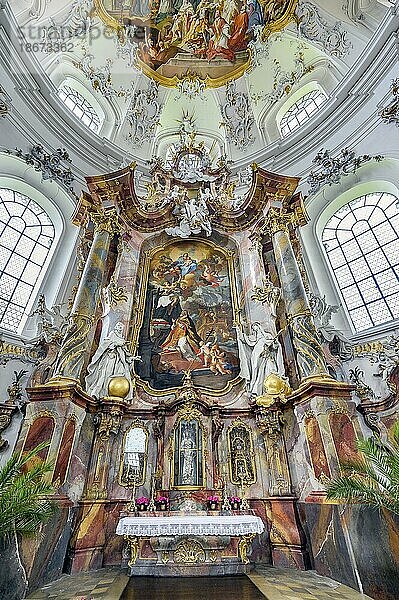 Seitenaltar  Kloster Ottobeuren  Benediktinerabtei  spätbarocke Basilika St. Alexander und St. Theodor um 1750  Allgäu  Bayern  Deutschland  Europa