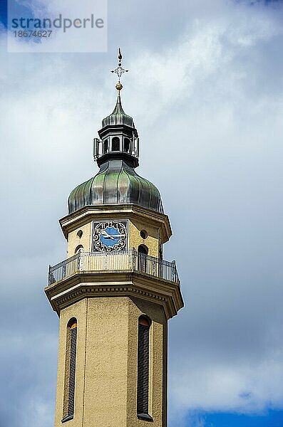 Der Kirchturm der Martinskirche in Ebingen  Albstadt  Baden-Württemberg  Deutschland  Europa