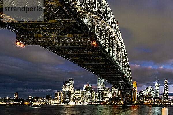 Sydney Harbour Bridge  Milsons Point Wharf  Sydney  Australien  Ozeanien