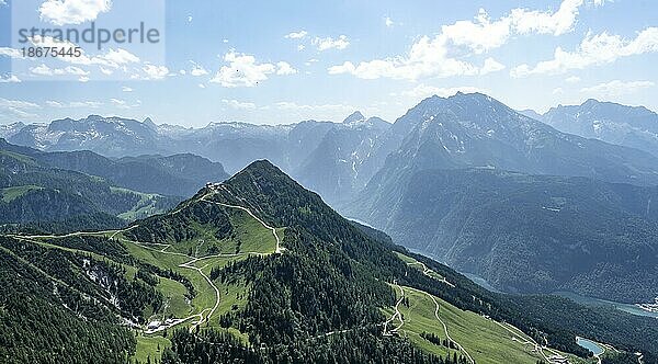 Abstieg vom Hohen Brett  Ausblick auf Jenner und Watzmann  Berchtesgadener Alpen  Berchtesgadener Land  Bayern  Deutschland  Europa