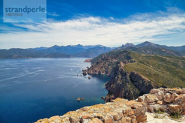 Blick über die Bucht von Porto  Unesco Welterbe  Korsika  Frankreich  Europa