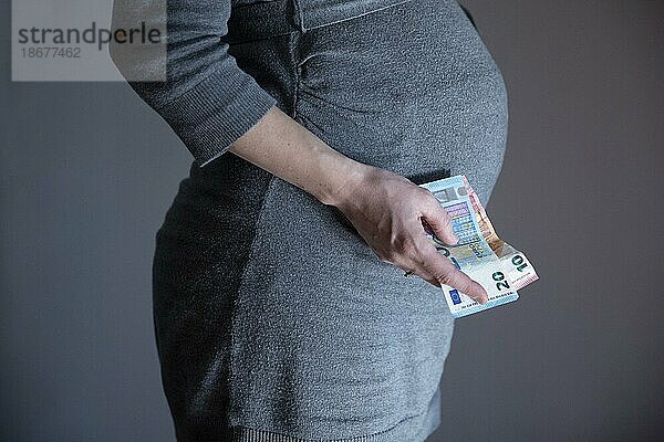 Thema: IGEL Leistungen in der Schwangerschaft  Bonn  Deutschland  Europa
