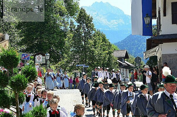 Bayern  Trachten  Folklore  Tradition  Brauchtum  Trachtler  Trachtenumzug  Festumzug