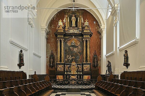 Altar der Abteikirche von Bijloke im STAM  dem Stadtmuseum von Gent  Belgien  Europa