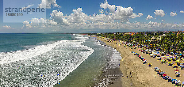 Luftaufnahme von Kuta Beach  Kuta  Badung Regency  Bali  Indonesien  Südostasien  Asien