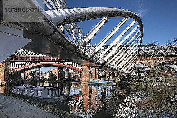 Merchants Bridge und der Bridgewater Canal  Castlefield  Manchester  England  Vereinigtes Königreich  Europa