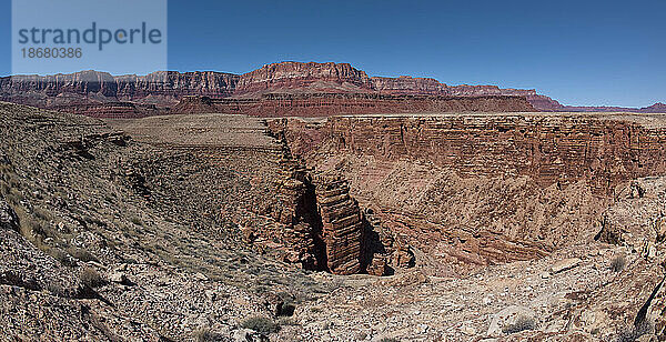 Der North Fork Abyss des Lower Soap Creek Canyon  der sich mit dem Zusammenfluss des South Fork im Marble Canyon  Arizona  Vereinigte Staaten von Amerika  Nordamerika verbindet
