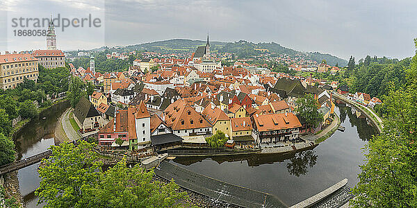 Historische Stadt Cesky Krumlov und Cesky Krumlov Kastenturm  UNESCO-Weltkulturerbe  Cesky Krumlov  Südböhmische Region  Tschechische Republik (Tschechien)  Europa