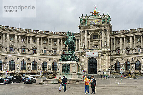 Prinz-Eugen-Denkmal vor der Hofburg  UNESCO-Weltkulturerbe  Wien  Österreich  Europa
