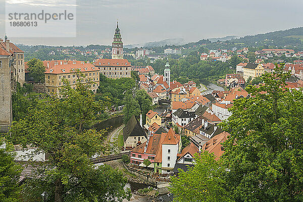 Historische Stadt Cesky Krumlov und Schlossturm Cesky Krumlov  UNESCO  Cesky Krumlov  Südböhmische Region  Tschechische Republik (Tschechien)  Europa