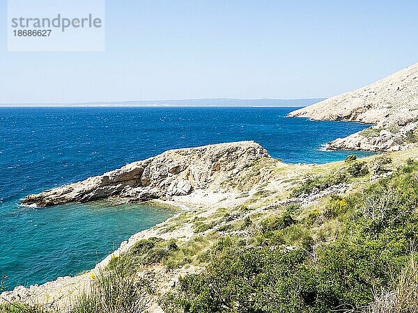 Bucht bei Stara Baska  Stara Ba?ka  Karstberge  Insel Krk  Kvarner Bucht  Primorje-Gorski kotar  Kroatien  Europa