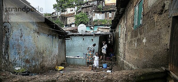 Bomeh Village auf der KissyRoad Müllkippe  Freetown  15.06.2021.  Sierra Leone  Afrika