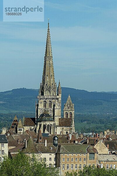 Autun  Die Kathedrale Saint Lazare. Regionaler Naturpark Morvan. Departement Saone et Loire. Burgund Franche Comte. Frankreich