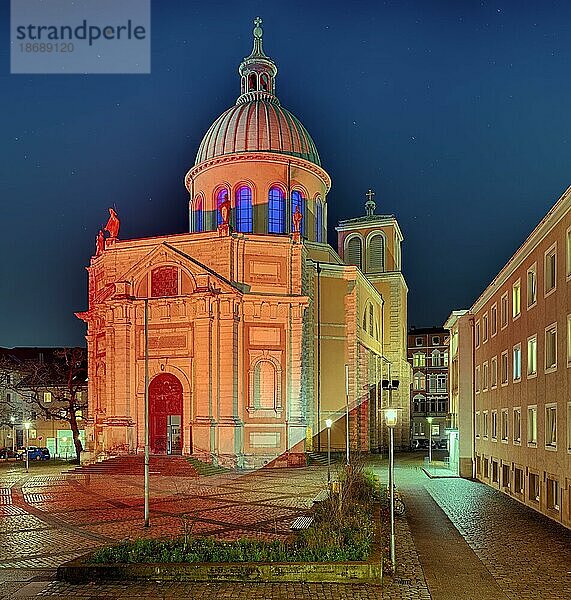 Lichterfest Basilika St Clemens beleuchtet Hannover Deutschland