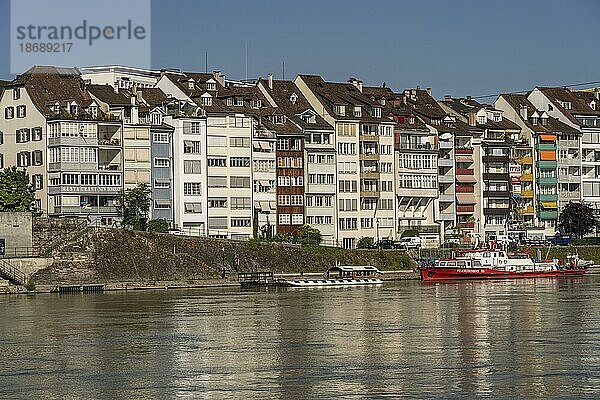Altstadt und Rhein in Basel  Schweiz  Europa