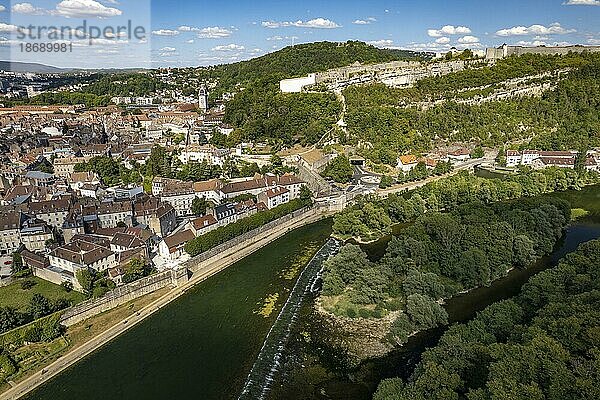 Altstadt  Fluss Doubs und die Zitadelle aus der Luft gesehen  Besancon  Bourgogne-Franche-Comté  Frankreich  Europa