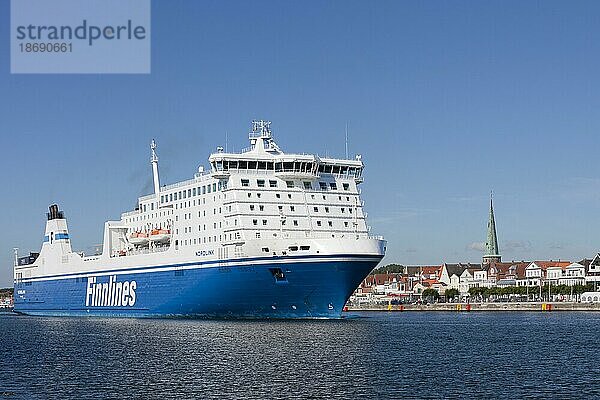 MS Nordlink  Fährschiff der Star Klasse  das für Finnlines zwischen Malmö und Travemünde in der Hansestadt Lübeck  Schleswig Holstein  Deutschland  verkehrt  Europa