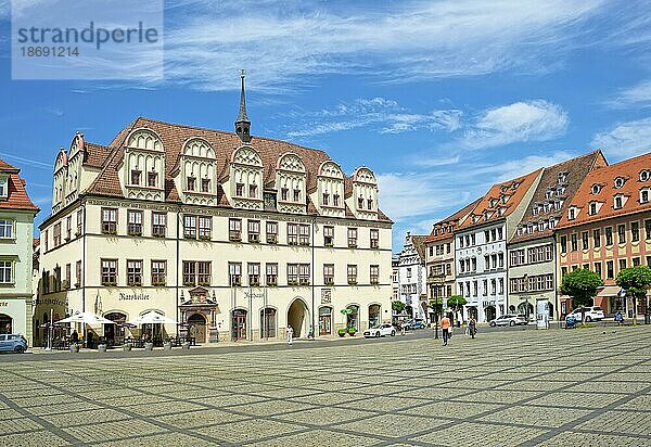 Rathaus  Historischer Marktplatz mit Bürgerhäusern  Naumburg  Sachsen-Anhalt  Deutschland  Europa