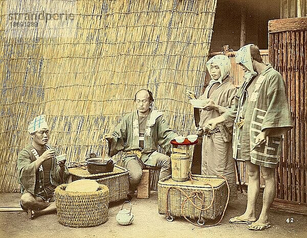Antikes Japan  Verkauf von Tee  Erfrischungen und Speisen am Wegesrand  um 1880  Japan  Historisch  digital restaurierte Reproduktion von einer Vorlage aus der damaligen Zeit  Asien