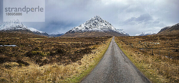 Großbritannien  Schottland  West Highland Way  der sich durch Glen Coe erstreckt