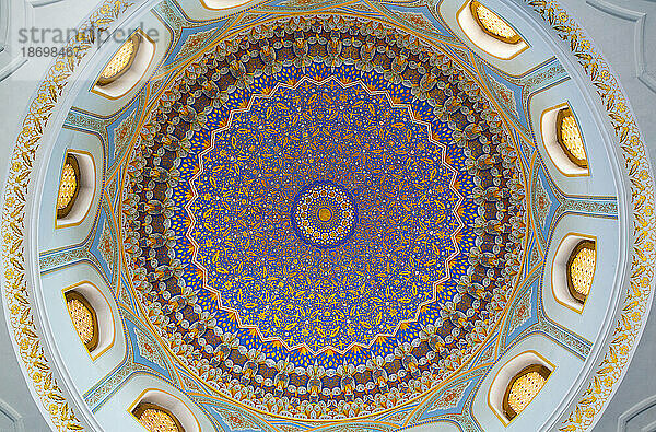 Dekoratives Deckendetail in der Khazrati-Imam-Moschee  Hazrati-Imam-Komplex; Taschkent  Usbekistan