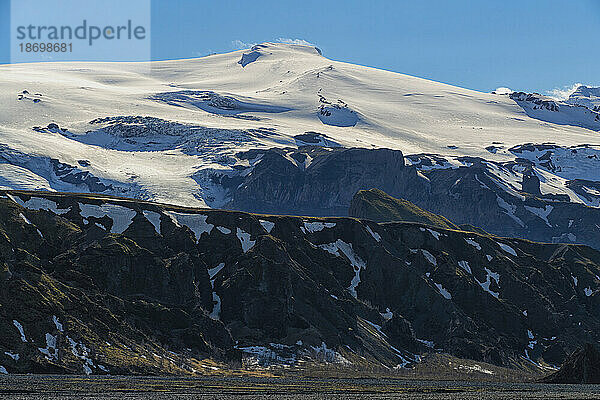 Unglaubliche Landschaft der Gletscher  Vulkane und Schneelandschaften von Thorsmork im Süden Islands; Thorsmörk  Südisland  Island