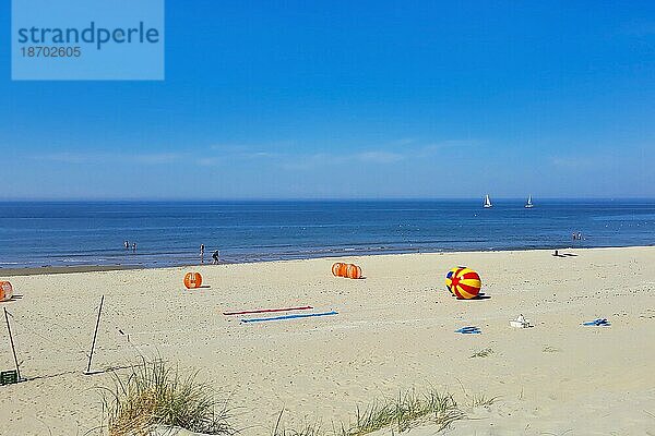 Fun Parkour am Strand der Insel Texel in den Niederlanden aufgebaut  Texel  Niederlande  Europa