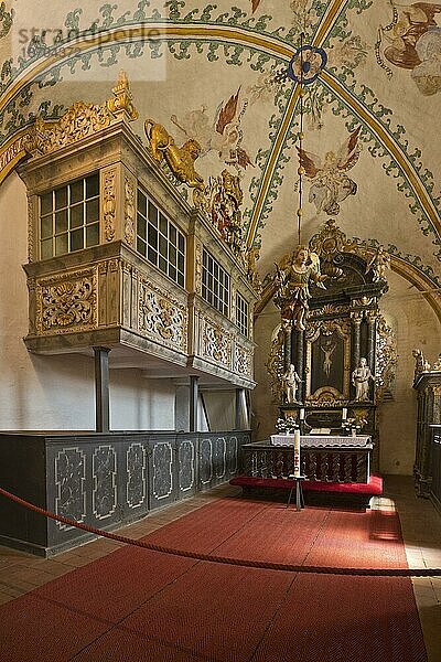 Pfarrkirche St. Johannes  Rerik  Altar und Patronatsloge  Mecklenburg-Vorpommern  Deutschland  Europa