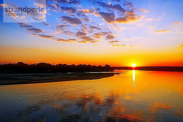 Sunset at Luangwa  South Luangwa Nationalpark  Zambia