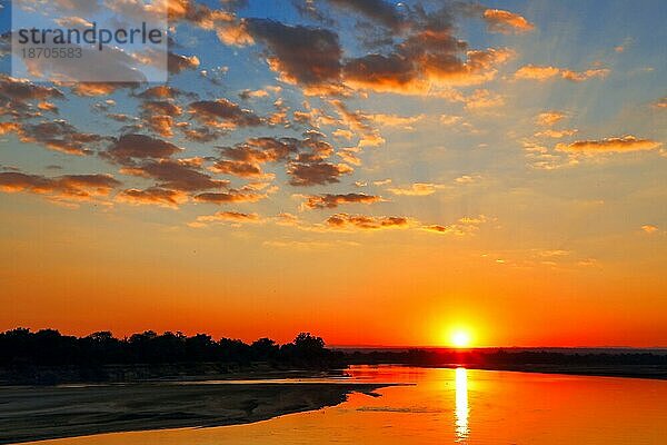 Sunset at Luangwa  South Luangwa Nationalpark  Zambia