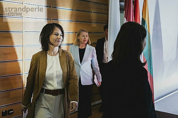 (L-R) Annalena Bärbock (Bündnis 90 Die Grünen)  Bundesaussenministerin  Anniken Huitfeldt  Außenministerin von Norwegen  und Johanna Sumuvuori  Staatssekretärin im Außenministerium von Finnland  aufgenommen vor einer Pressekonferenz nach dem Treffen der Aussenministerinnen und Außenminister des Ostseerates in Wismar  02.06.2023.  Wismar  Germany