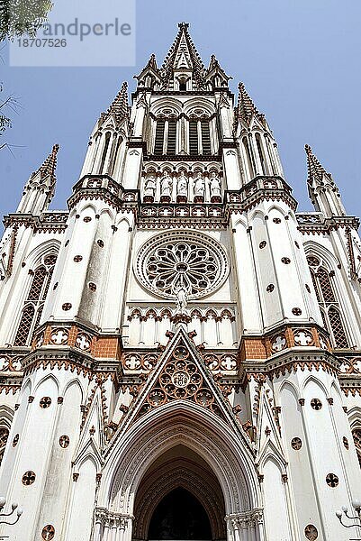 Die 1840 erbaute Kirche unserer Lieben Frau von Lourdes ist die Nachbildung der Lourdes-Basilika in Tiruchirappalli Trichy  Tamil Nadu  Südindien  Indien  Asien. Gallisch-katholischer Stil  Asien