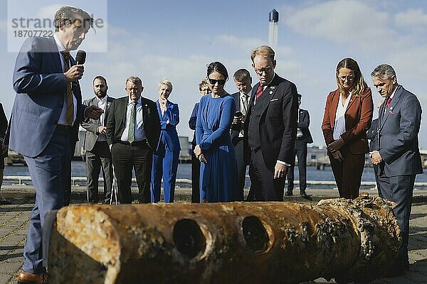 (R-L) Tobias Billstroem  Außenminister von Schweden  und Annalena Bärbock (Bündnis 90 Die Grünen)  Bundesaussenministerin  aufgenommen im Rahmen der Präsentation 'Munitionsaltlasten und -bergung in der Ostsee' im Rahmen des Treffens der Aussenministerinnen und Außenminister des Ostseerates in Wismar  01.06.2023.  Wismar  Germany