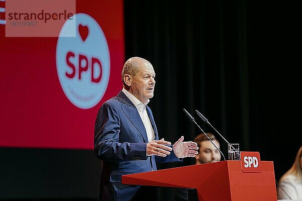 Olaf Scholz (SPD)  Bundeskanzler  aufgenommen im Rahmen der LandesvertreterInnenversammlung in Falkensee  02.06.2023.  Falkensee  Deutschland  Europa