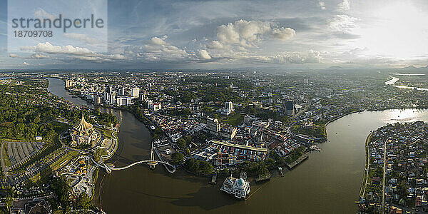 Sarawak River  Kuching  Sarawak  Borneo  Malaysia  Südostasien  Asien