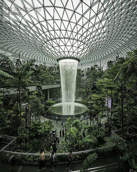 Regenwirbel  Flughafen Changi  Singapur  Südostasien  Asien