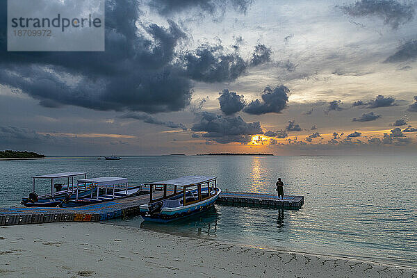 Sonnenaufgang auf der Insel Bangaram  Lakshadweep-Archipel  Unionsterritorium Indiens  Indischer Ozean  Asien