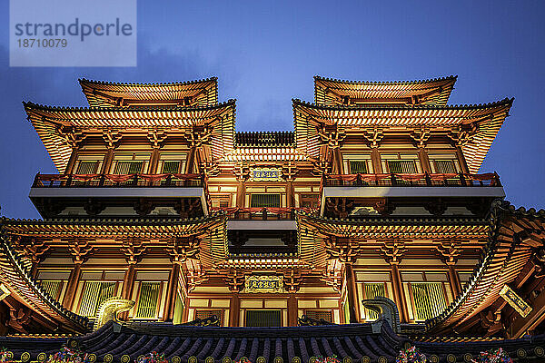 Außenansicht des Buddha Tooth Relic Temple  Chinatown  Central Area  Singapur  Südostasien  Asien