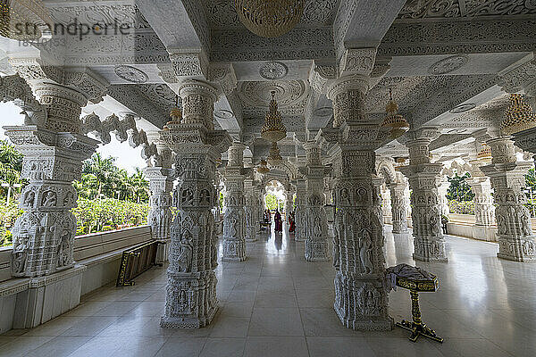 Aus Marmor erbauter Dharamshala Manilaxmi Tirth Jain-Tempel  Gujarat  Indien  Asien
