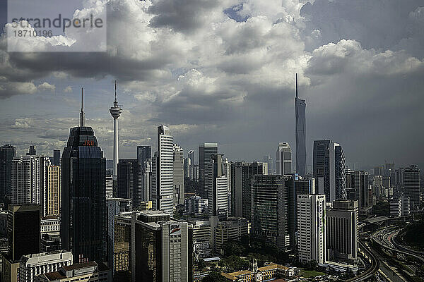 Blick auf die Innenstadt von Kuala Lumpur  Malaysia  Südostasien  Asien